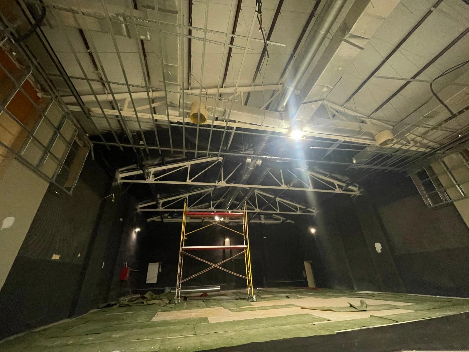 Detalle de los proyectores LED instalados